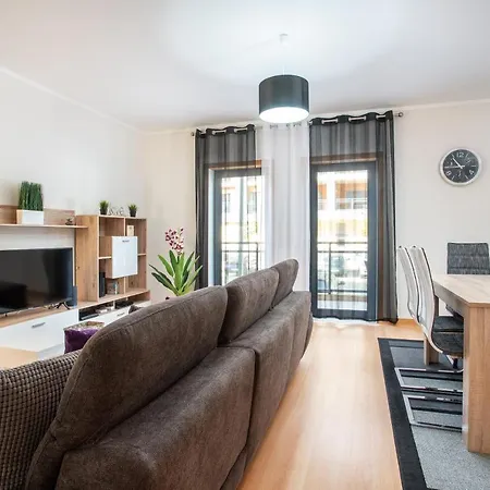 Privilege Naessens With Rooftop Pool, Village Marina - Appartement *